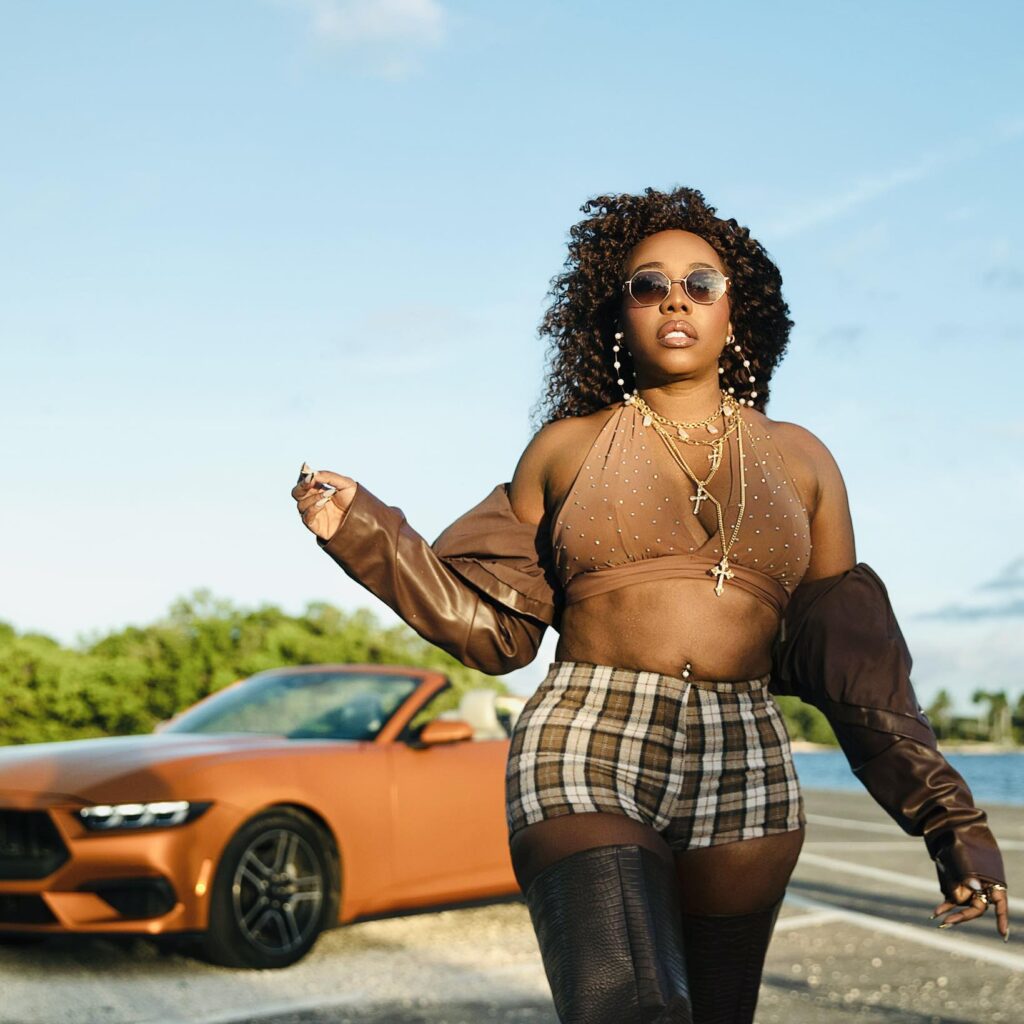 Darline Desca ap “DRIVE” nan Nouvo Videyo l la